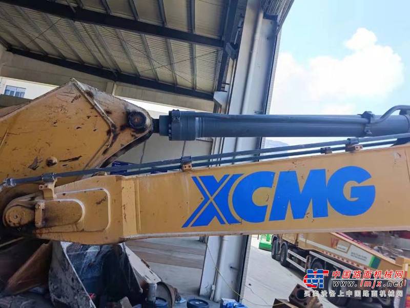 徐州市出售转让二手不详小时2018年徐工XE215D挖掘机