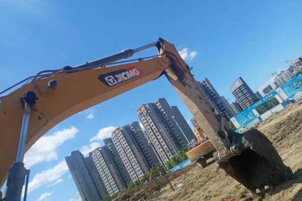 徐州市出售转让二手不详小时2019年徐工XE200D挖掘机