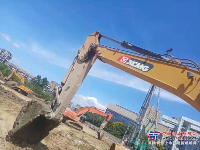 徐州市出售转让二手不详小时2019年徐工XE200D挖掘机