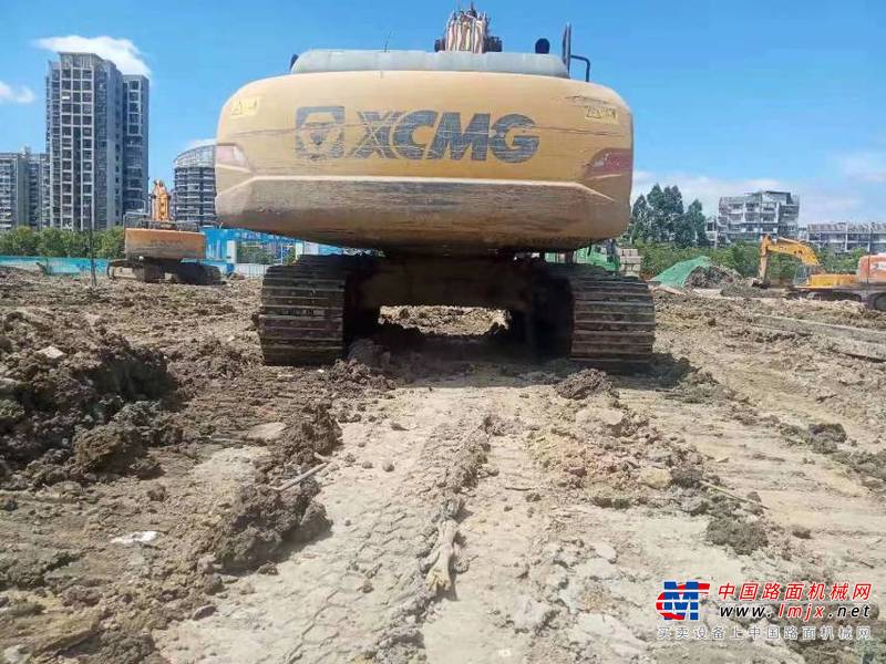 徐州市出售转让二手不详小时2019年徐工XE200D挖掘机