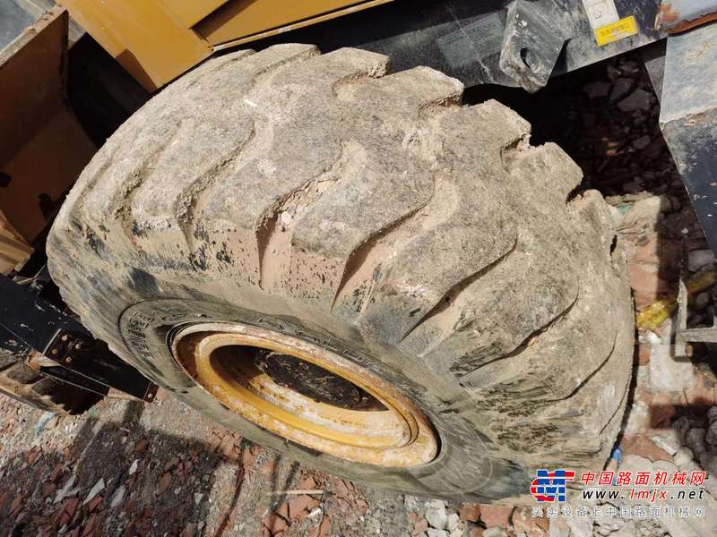 徐州市出售转让二手不详小时2018年徐工LW600KV装载机
