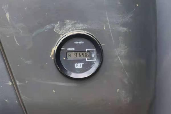 徐州市出售转让二手不详小时2011年卡特彼勒320D挖掘机