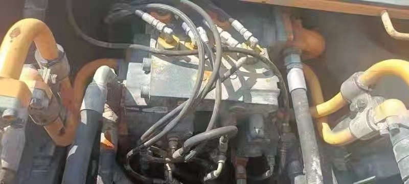 徐州市出售转让二手不详小时2018年现代R485挖掘机