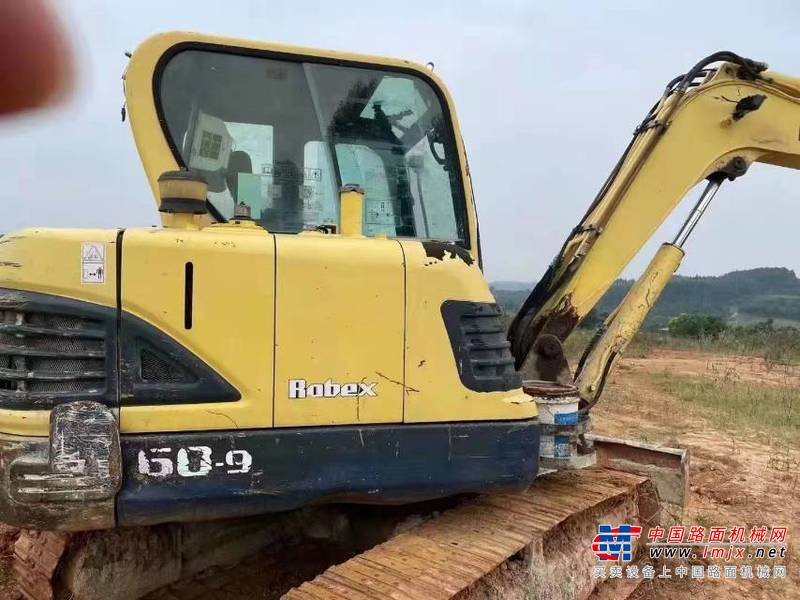 徐州市出售转让二手不详小时2014年现代R60挖掘机