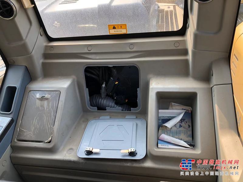 徐州市出售转让二手不详小时--年徐工XE150D挖掘机
