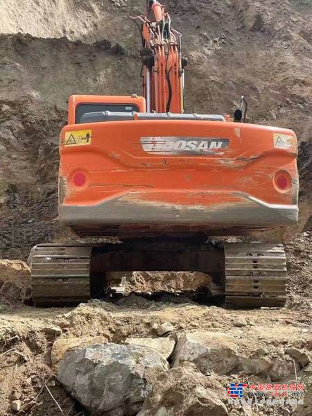 徐州市出售转让二手不详小时2014年斗山DH150挖掘机