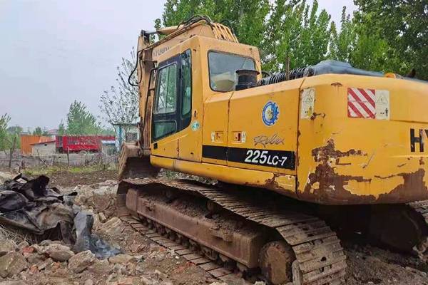 徐州市出售转让二手不详小时2008年现代R225挖掘机