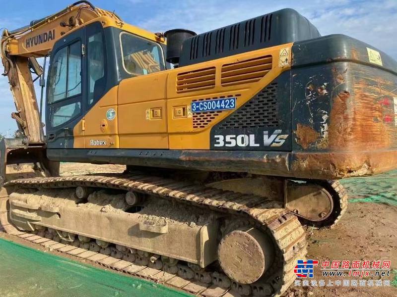 徐州市出售转让二手不详小时2018年现代R350挖掘机
