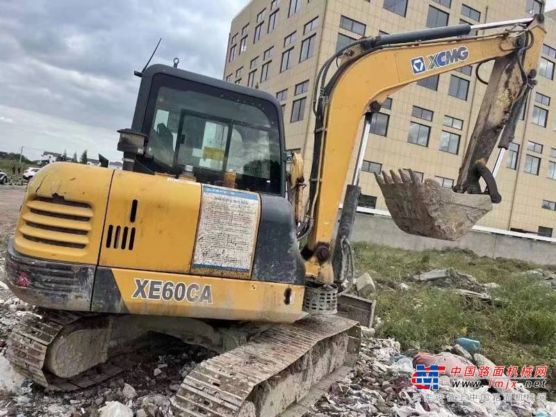 徐州市出售转让二手不详小时2016年徐工XE60挖掘机