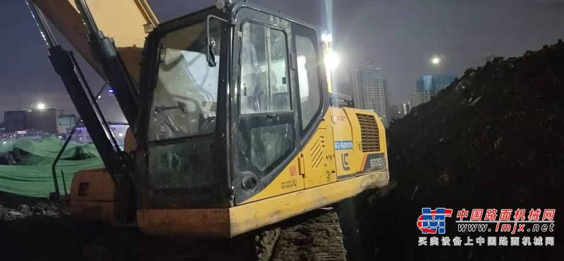 徐州市出售转让二手不详小时2018年柳工CLG922挖掘机