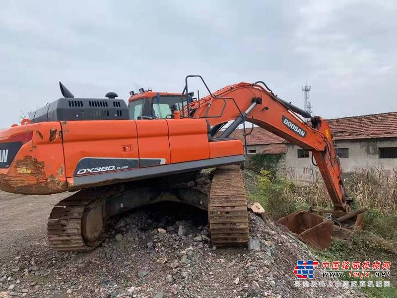 徐州市出售转让二手不详小时2019年斗山DX380挖掘机