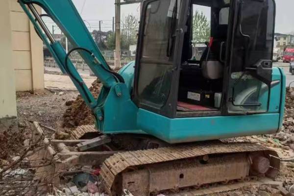 徐州市出售转让二手不详小时2017年神钢SK60挖掘机