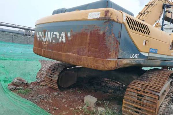 徐州市出售转让二手不详小时2011年现代R335挖掘机
