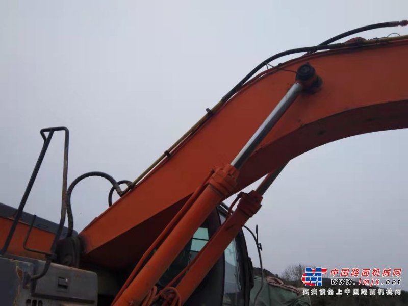 徐州市出售转让二手不详小时2010年日立ZX330挖掘机