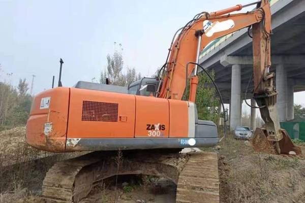 徐州市出售转让二手不详小时2014年日立ZX240挖掘机