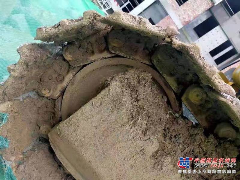 徐州市出售转让二手不详小时2016年卡特彼勒320D2挖掘机