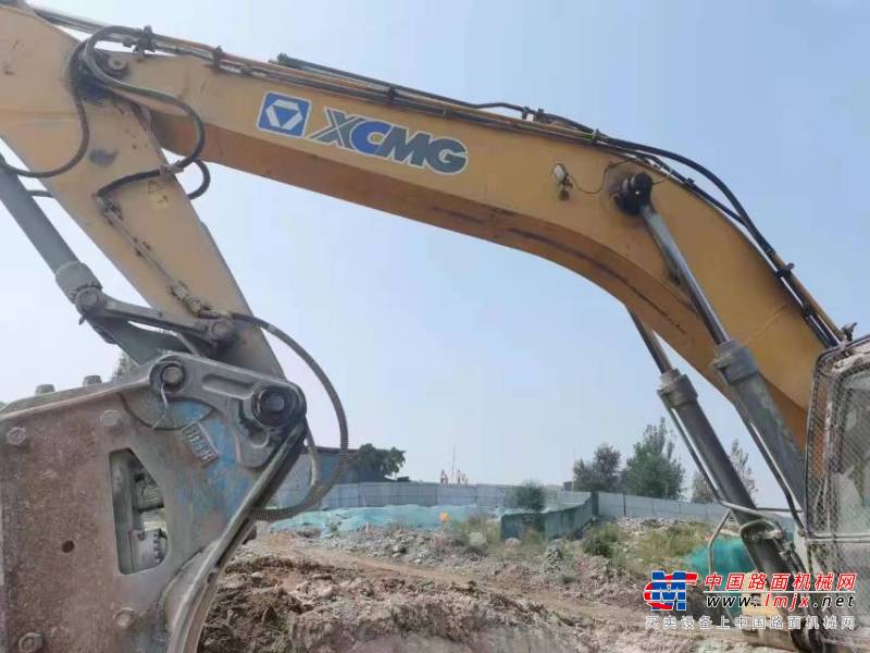 徐州市出售转让二手不详小时2014年徐工XE370D挖掘机