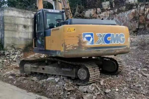 徐州市出售转让二手不详小时2016年徐工XE200C挖掘机