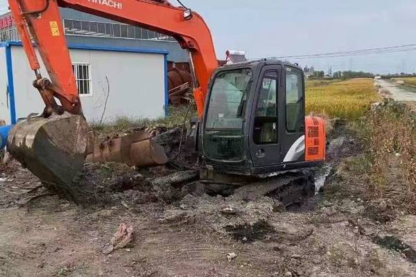 徐州市出售转让二手不详小时2018年日立EX70挖掘机