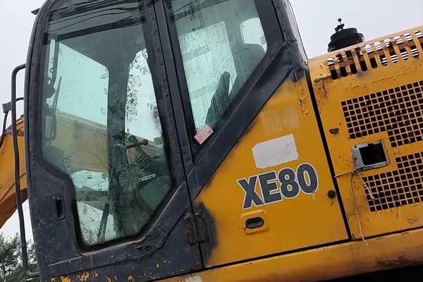 徐州市出售转让二手不详小时2012年徐工XE80挖掘机
