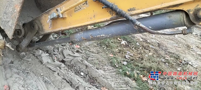 徐州市出售转让二手不详小时2012年徐工XE80挖掘机