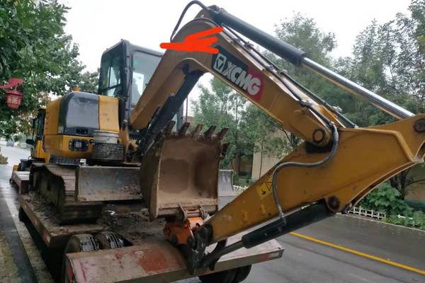 徐州市出售转让二手不详小时2018年徐工XE60DA挖掘机