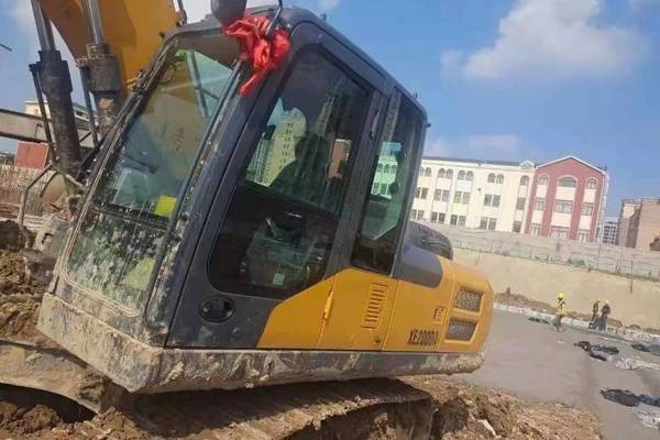 徐州市出售转让二手不详小时2021年徐工XE200D挖掘机