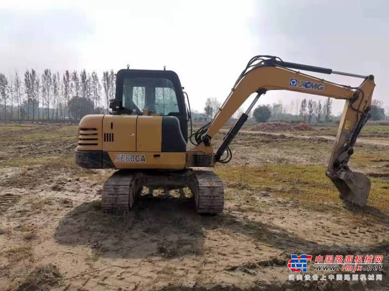 徐州市出售转让二手不详小时2015年徐工XE60挖掘机