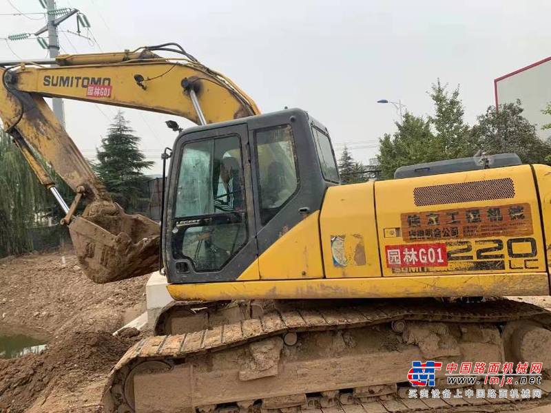 徐州市出售转让二手不详小时2012年住友SH220挖掘机