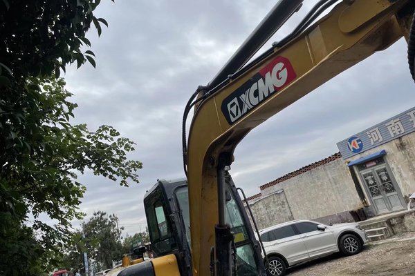 徐州市出售转让二手不详小时2020年徐工XE60挖掘机