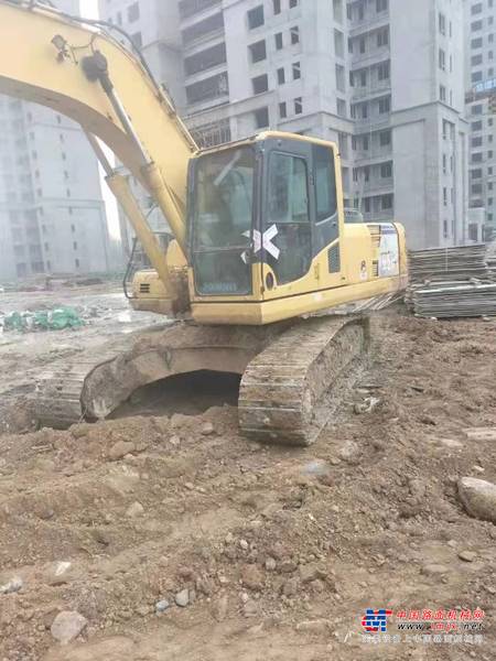 徐州市出售转让二手不详小时2010年小松PC220-8挖掘机