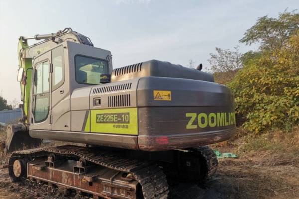 安阳市出售转让二手不详小时2021年中联重科ZE205挖掘机