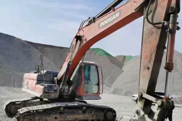 徐州市出售转让二手不详小时2018年斗山DX260挖掘机