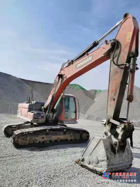 徐州市出售转让二手不详小时2018年斗山DX260挖掘机