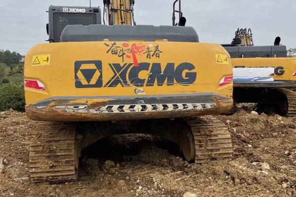 徐州市出售转让二手不详小时2019年徐工XE215D挖掘机