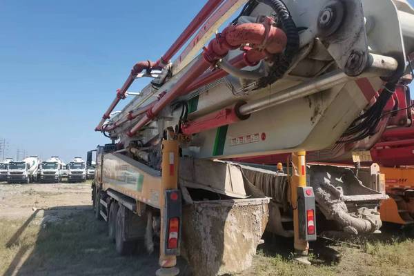 徐州市出售转让二手不详小时2020年徐工HB62V泵车