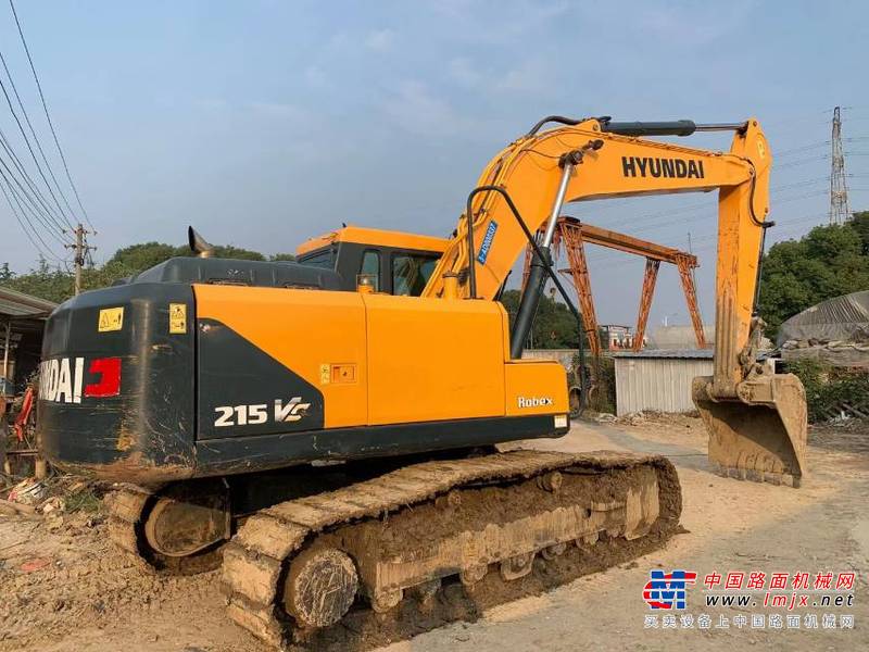 徐州市出售转让二手不详小时2019年现代R215挖掘机