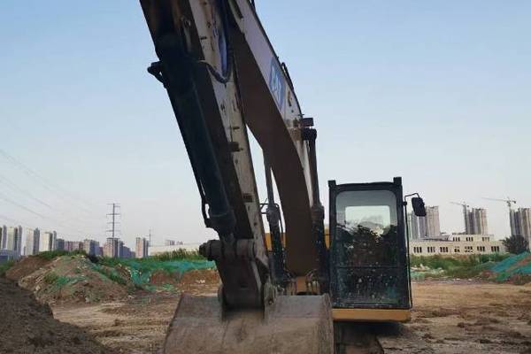 徐州市出售转让二手不详小时2018年卡特彼勒320GC挖掘机