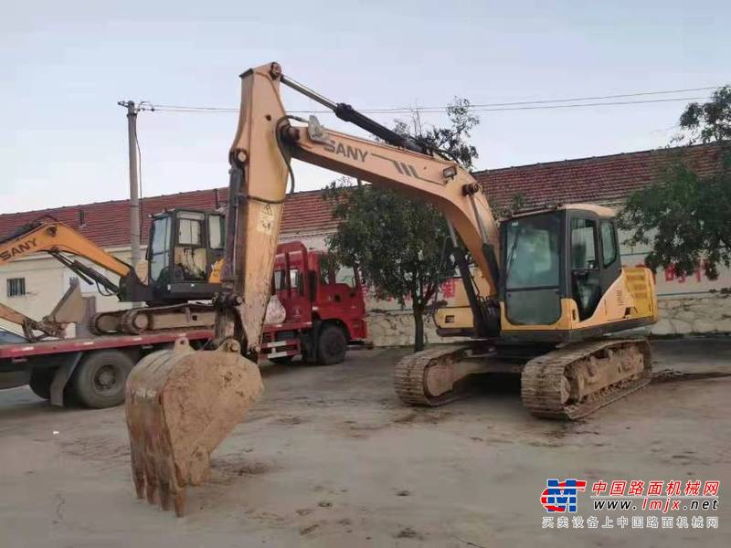 徐州市出售转让二手不详小时2012年三一重工SY135挖掘机