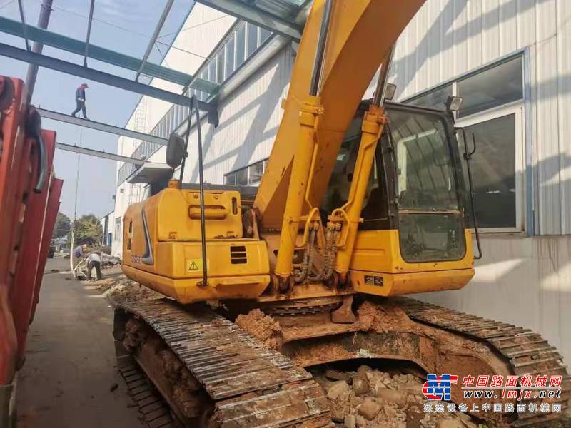 徐州市出售转让二手不详小时2017年龙工LG6225挖掘机