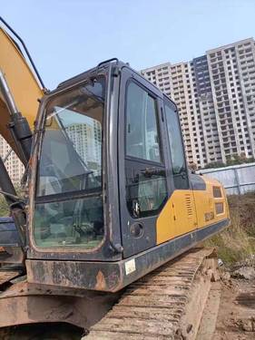 徐州市出售转让二手不详小时2019年徐工XE215D挖掘机