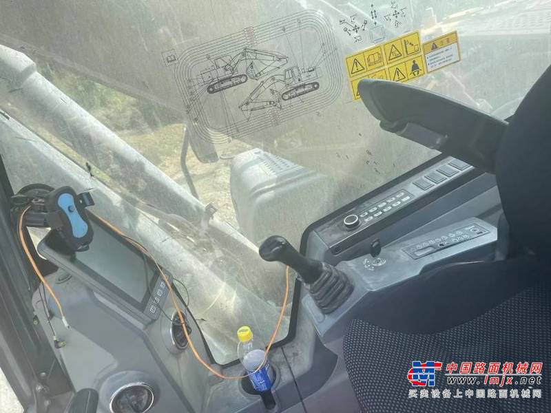 徐州市出售转让二手不详小时2017年徐工XE200D挖掘机