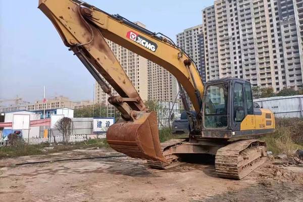 徐州市出售转让二手不详小时2019年徐工XE215D挖掘机