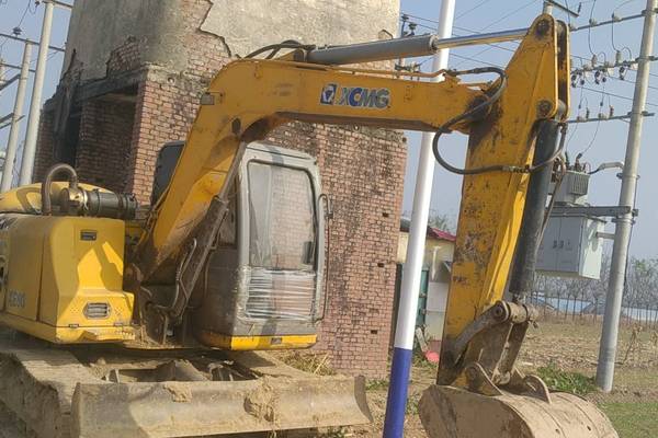 徐州市出售转让二手不详小时2012年徐工XE80挖掘机