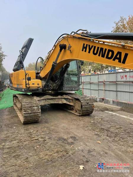 徐州市出售转让二手不详小时2019年现代R225挖掘机