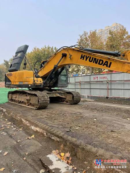 徐州市出售转让二手不详小时2019年现代R225挖掘机