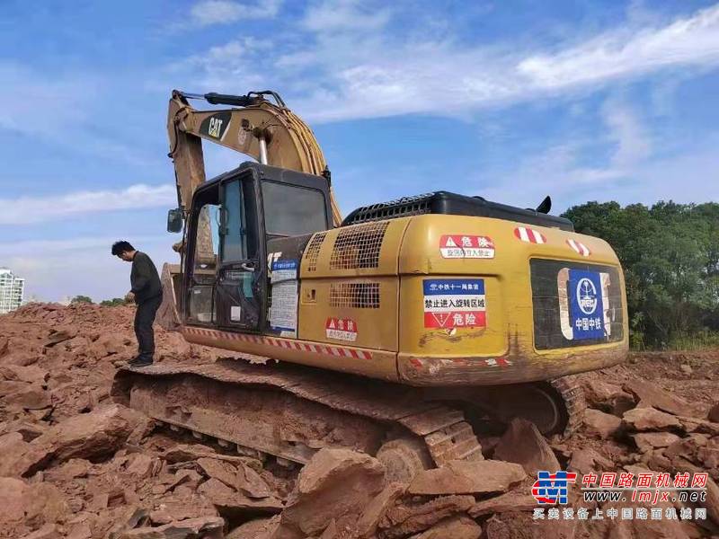 徐州市出售转让二手不详小时2014年卡特彼勒326挖掘机