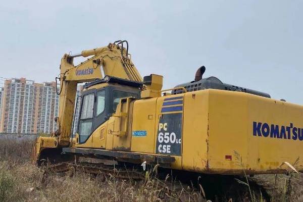 徐州市出售转让二手不详小时2014年小松PC650挖掘机