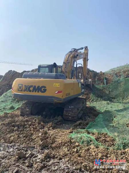 徐州市出售转让二手不详小时2021年徐工XE200D挖掘机