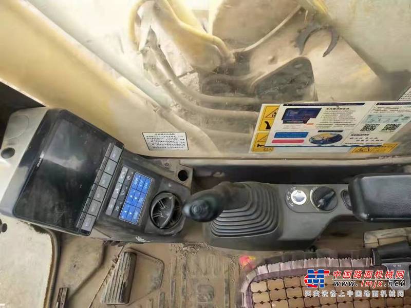 徐州市出售转让二手不详小时2015年小松PC200-8挖掘机
